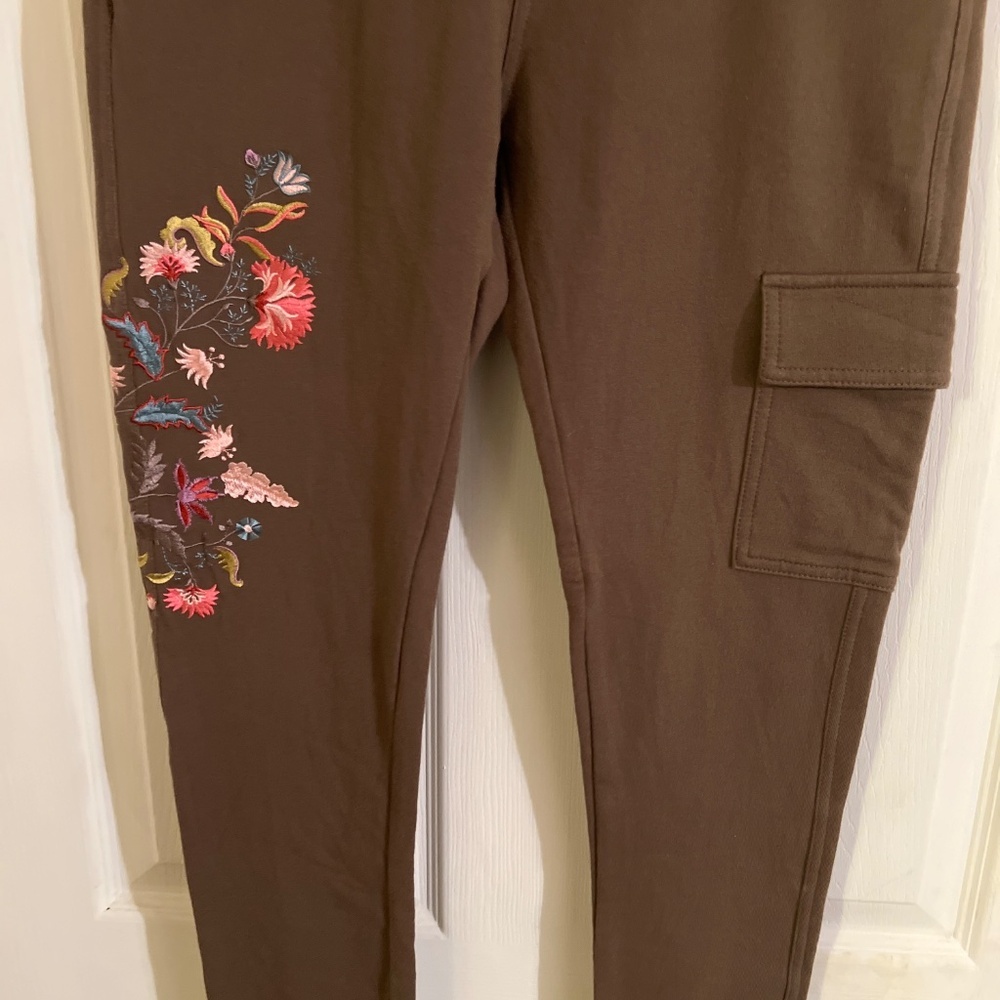 Matilda Jane Embroidered Women’s Pants Small - Picture 3 of 5